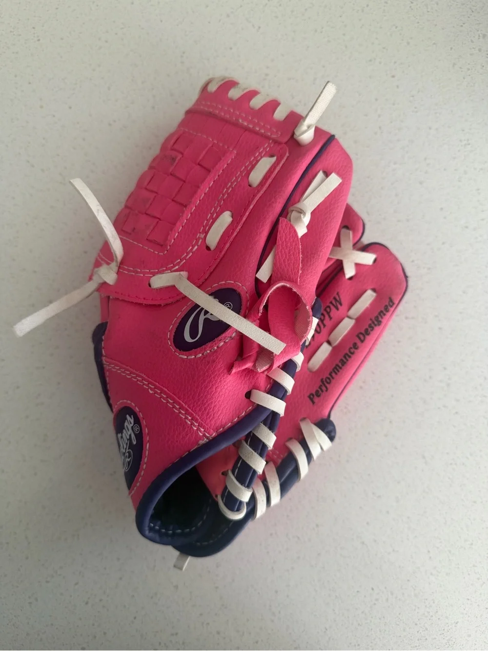 Rawlings Pink and Navy Youth Softball Glove youth 9” ages 5-7 right hand glove